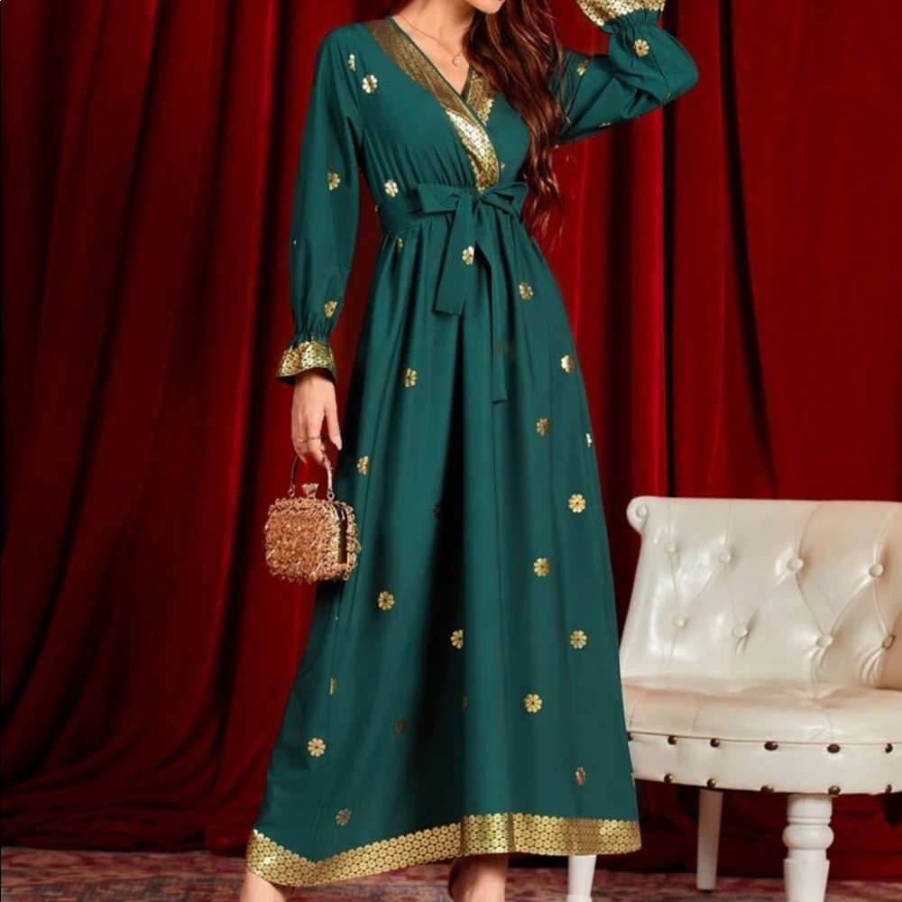 Front belted Maxi dress - Picture 3 of 6